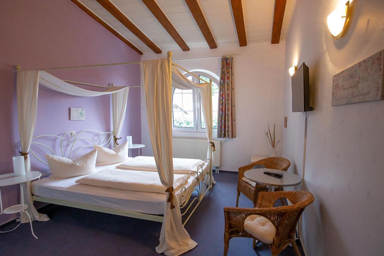 Hotel Dolgesheim Exteriör bild
